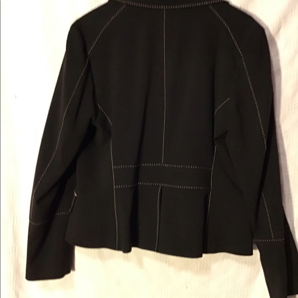 Black jacket - Picture 2 of 3